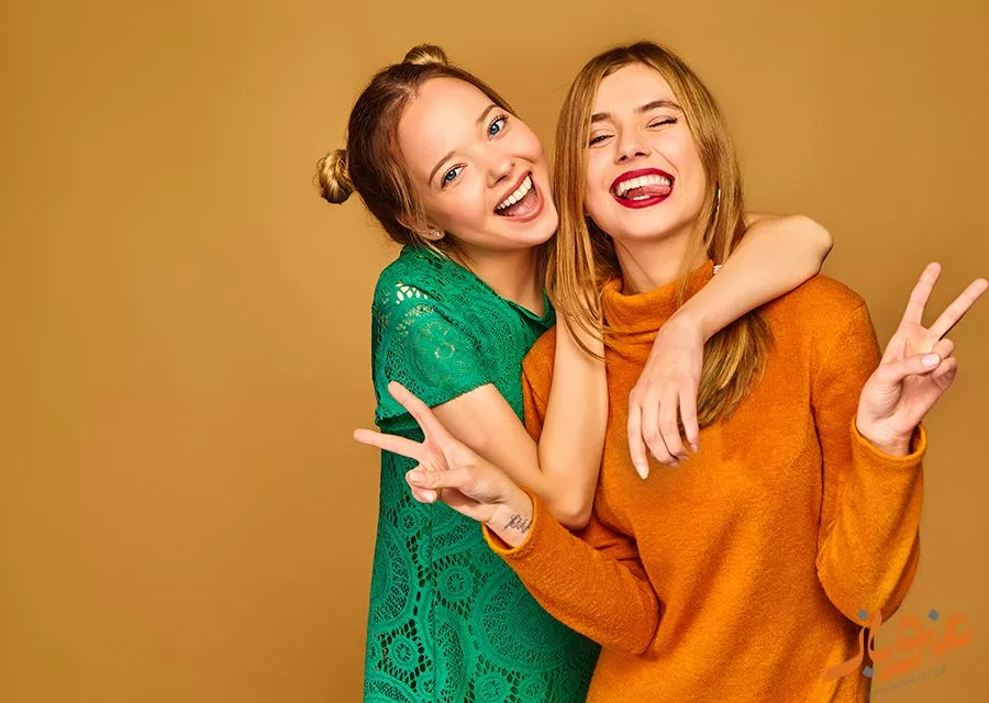 خوشحالی با اطرافیان